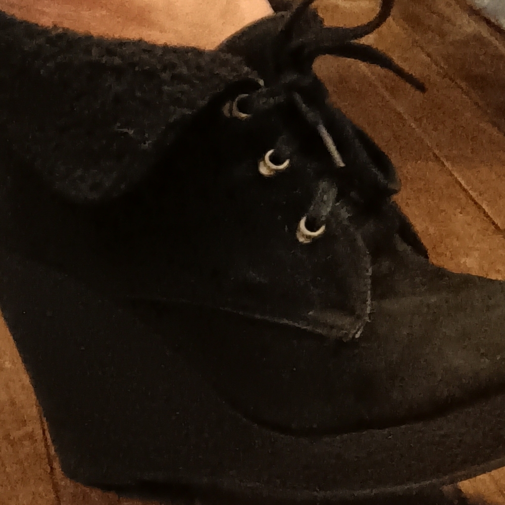 Dollhouse Brand Wedges